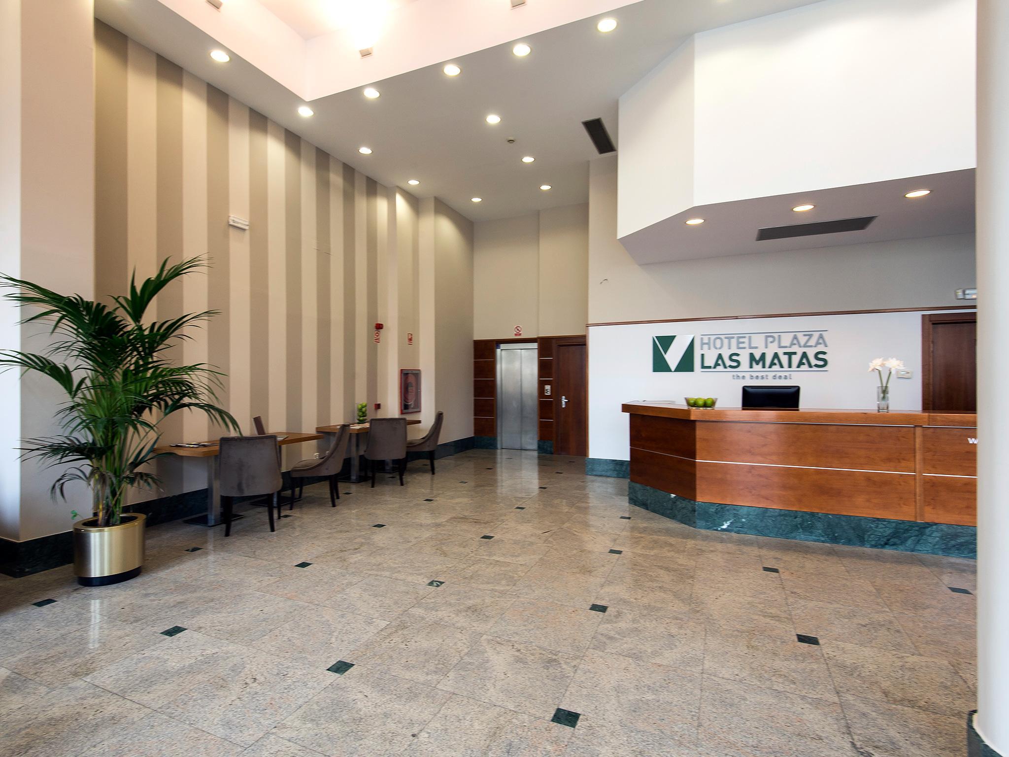 Hotel Plaza Las Matas Лас-Росас-де-Мадрид Екстер'єр фото