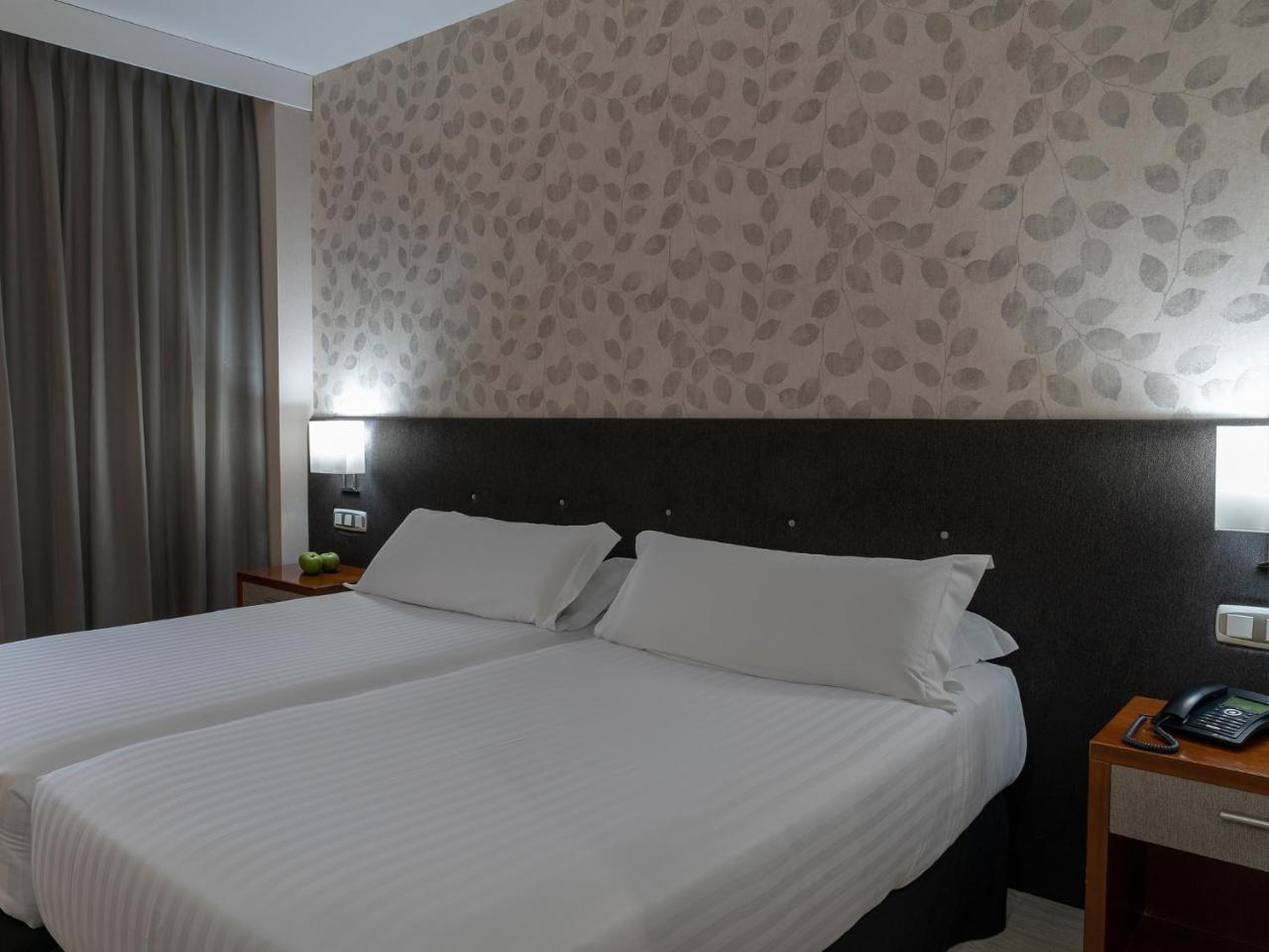 Hotel Plaza Las Matas Лас-Росас-де-Мадрид Екстер'єр фото